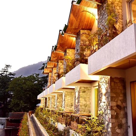 Season Hotel Nainital Bagian luar foto