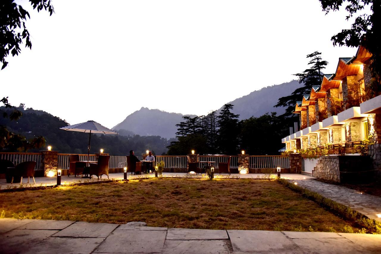 Season Hotel Nainital Bagian luar foto