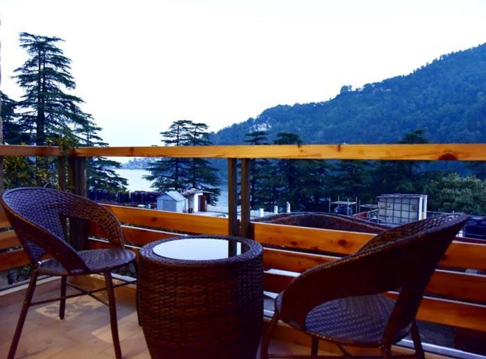 Season Hotel Nainital Bagian luar foto